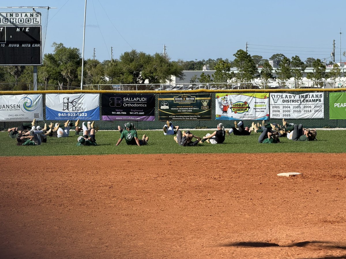 VHS Lady Indians Softball & Boosters tweet media