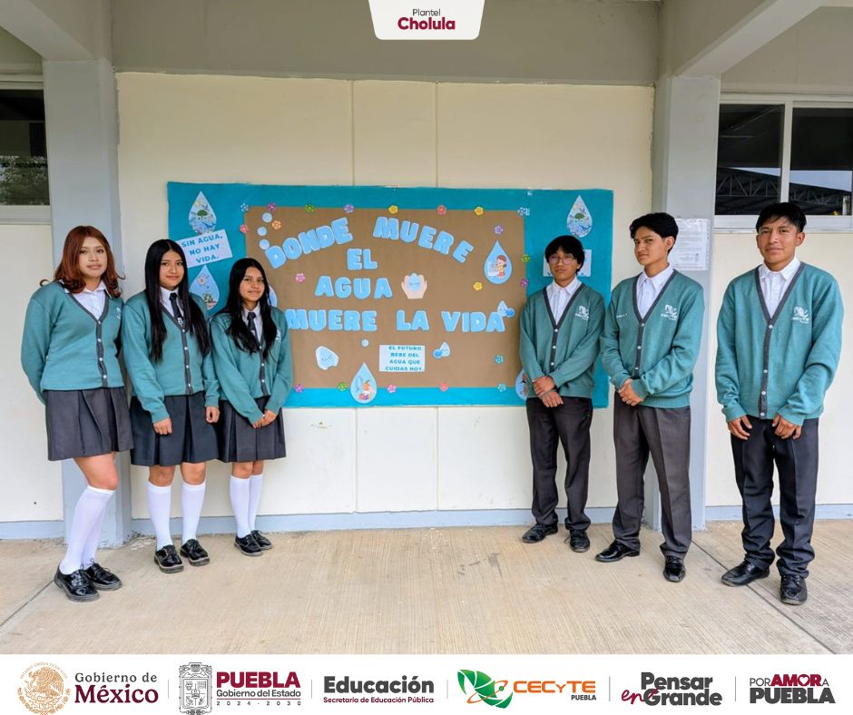 💧 Estudiantes elaboran periódico mural por el Día Mundial del Agua, promoviendo el cuidado de este recurso vital. 🌍
¡Conciencia que transforma!
#CECyTEPuebla #PensarEnGrande #HazloEnGrande #PorAmorAPuebla
