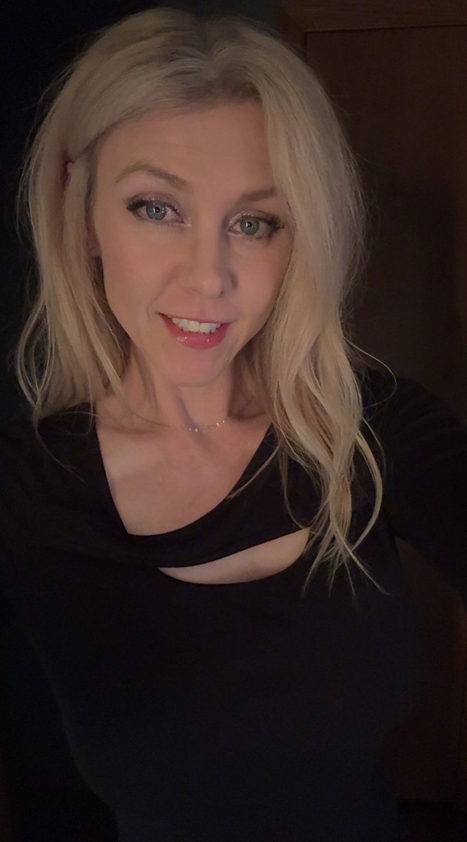 Tara Wasinger tweet media