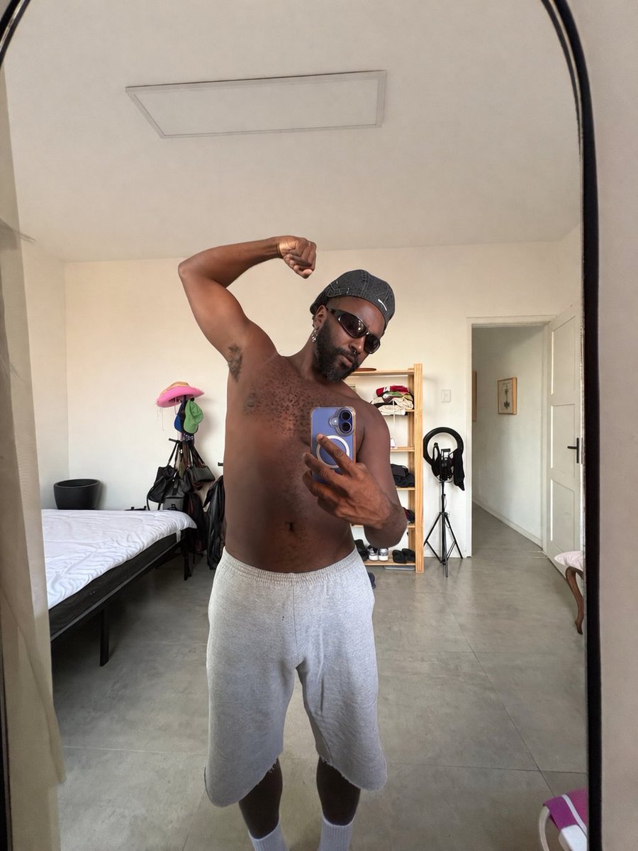 😎