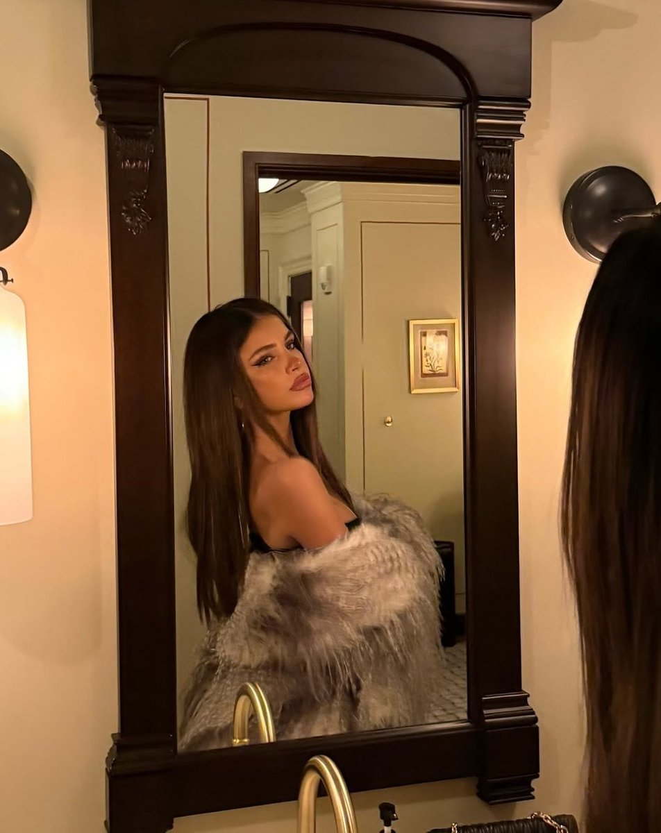 𝙘𝙖𝙩𝙚𝙧𝙞𝙣𝙖 ⋆ tweet media