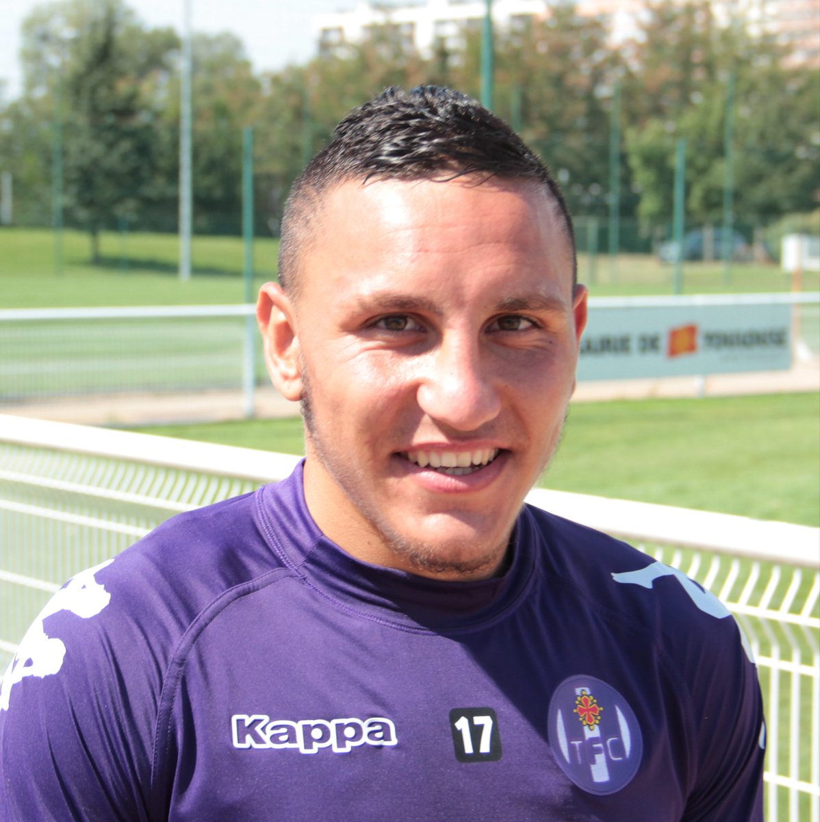 Issam L’estampille tweet media