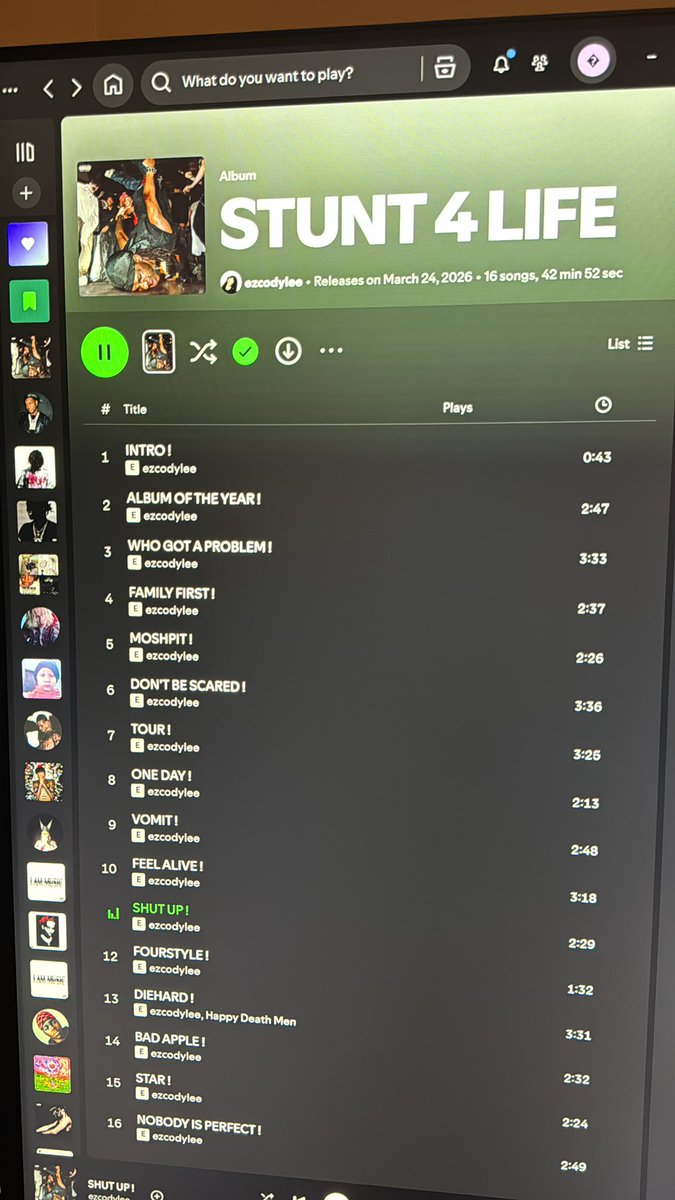 𝐸𝒴𝒜𝒟 tweet media