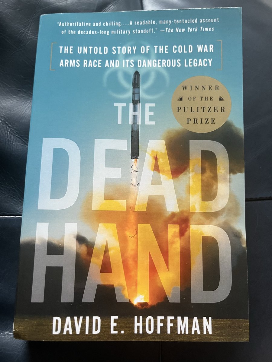 themattbeckmann's tweet photo. More books! Go read damnit!! https://t.co/jQmBDgDELN