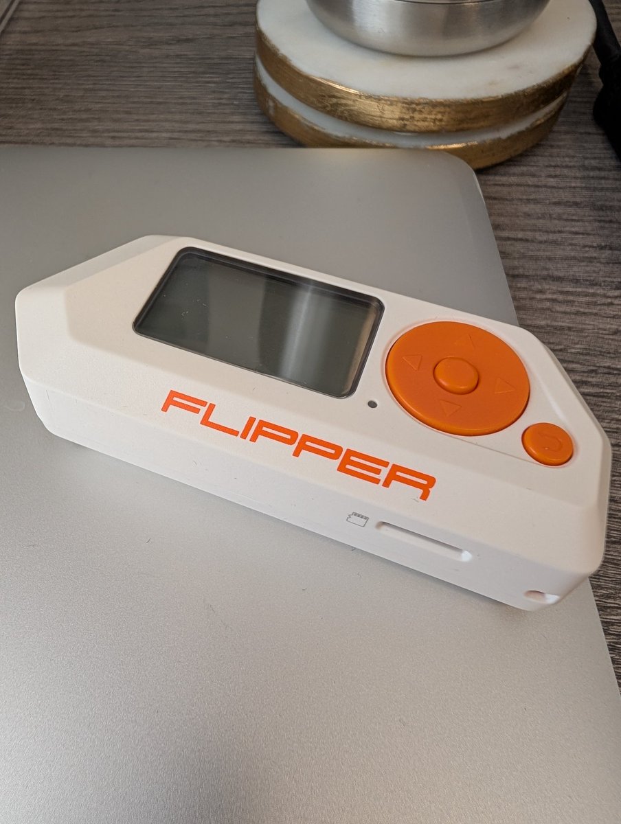 Sebastian tweet media