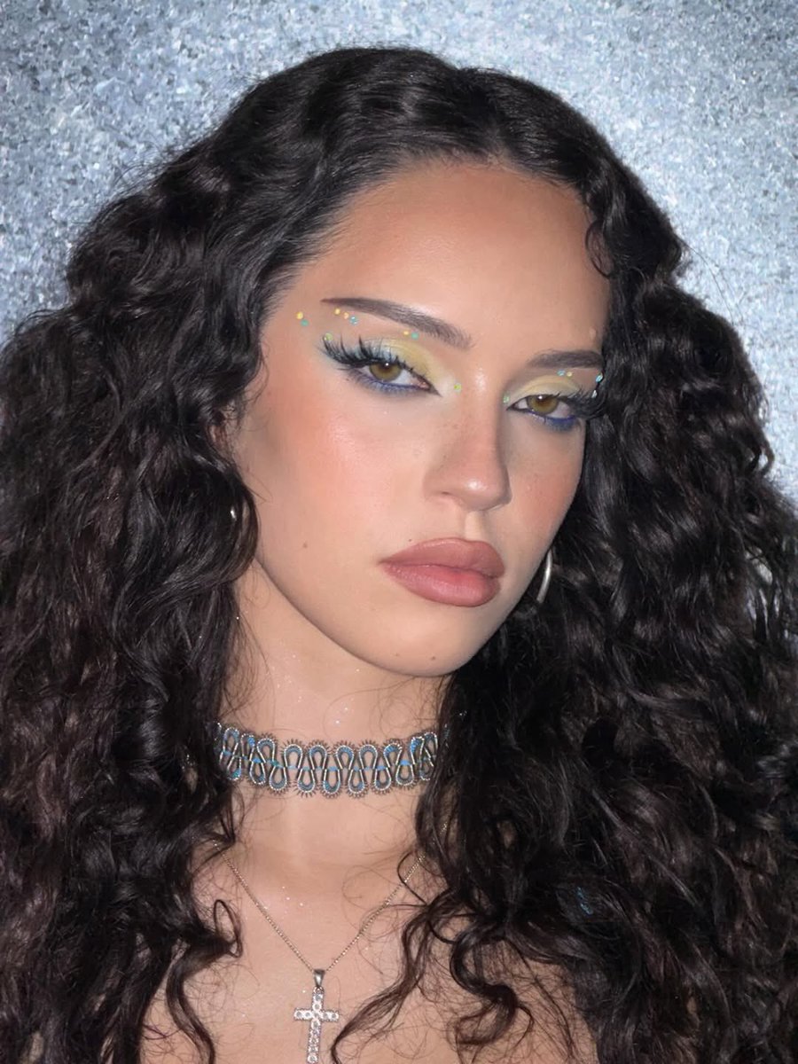 daniela loops tweet media