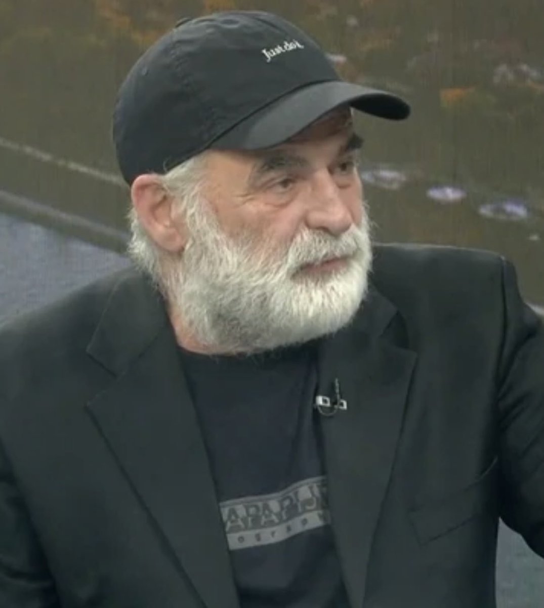 Aktuelni Predsednik Nigerije tweet media