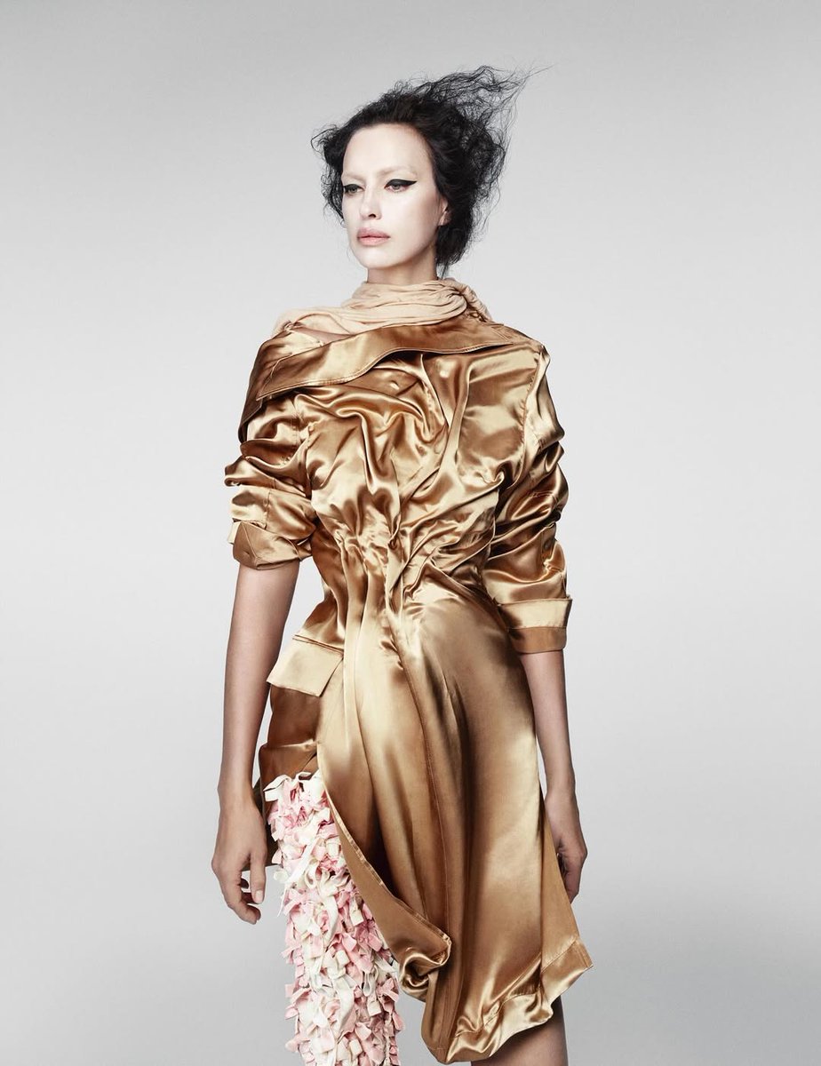 La Mode Unknown tweet media