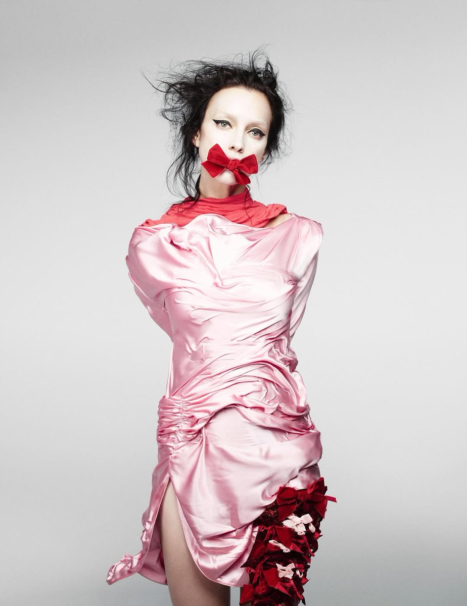 La Mode Unknown tweet media