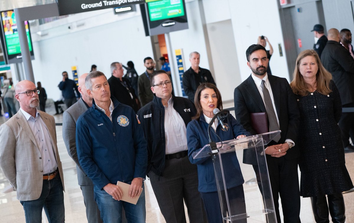 Governor Kathy Hochul tweet media