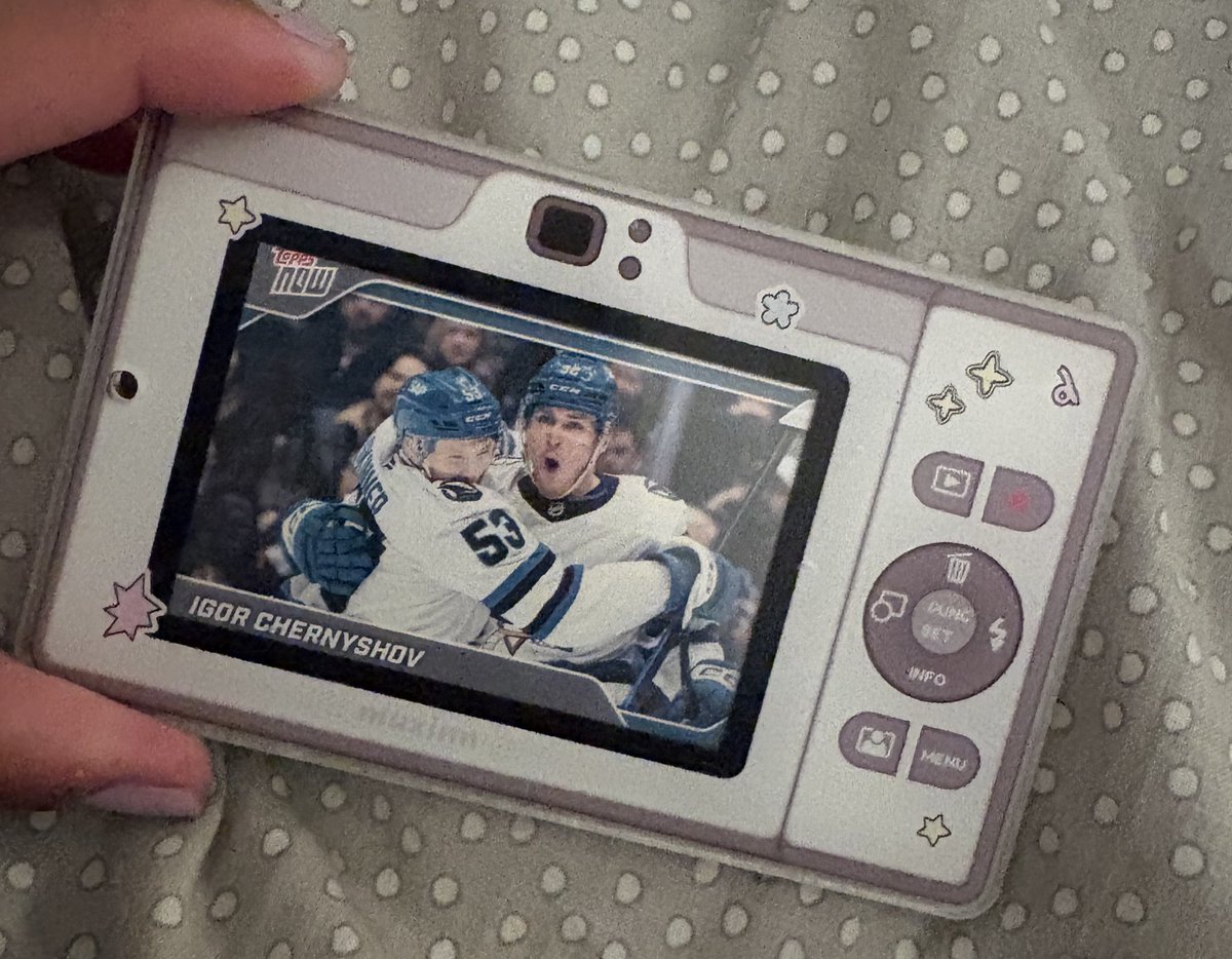 nevaeh🏎️ 🦈 tweet media