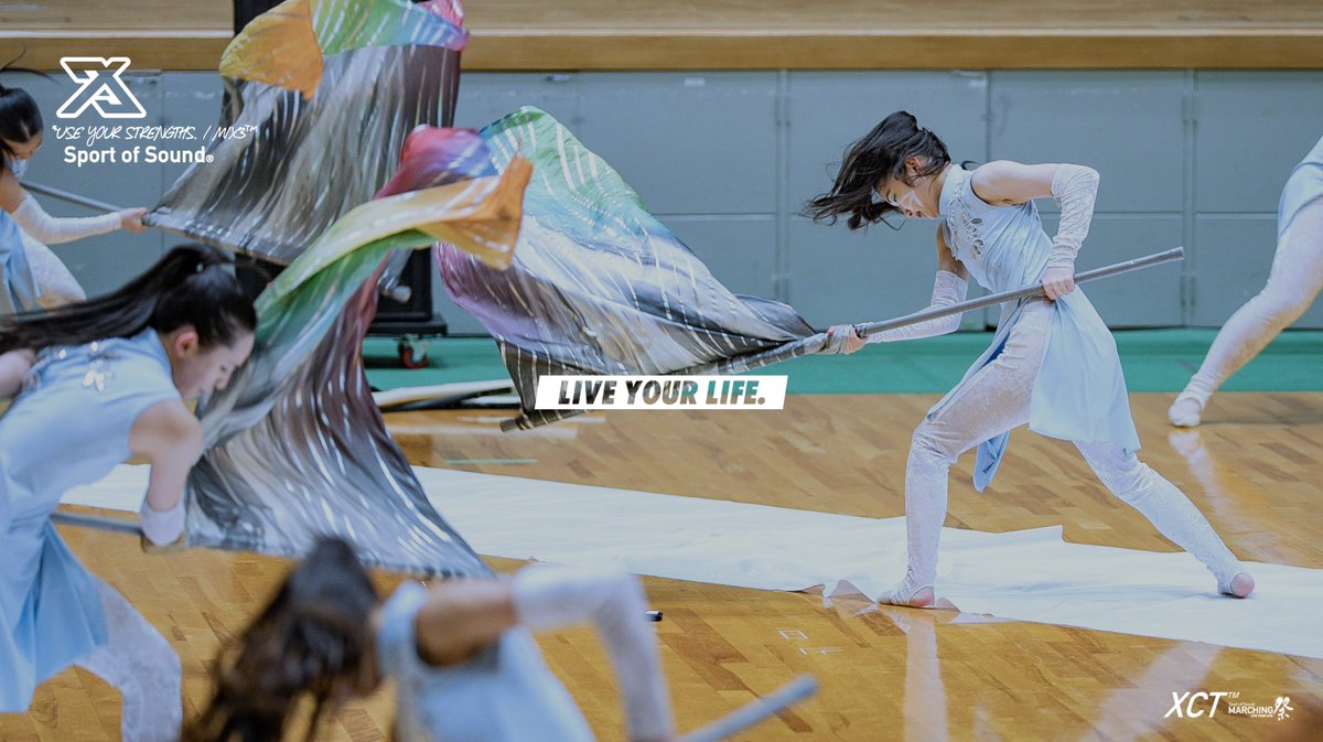 marchingmatsuri's tweet image. ［ わたしらしく ］

誰かの期待より、自分の声を
＿＿＿＿＿＿＿＿＿＿＿
"ワクワクしようぜ"
LIVE YOUR LIFE. / マーチング祭®
▶︎クラファン実施中
▶︎スリークロスを一緒につくってほしい！
#マーチング祭
#marching
#ワクワクしようぜ