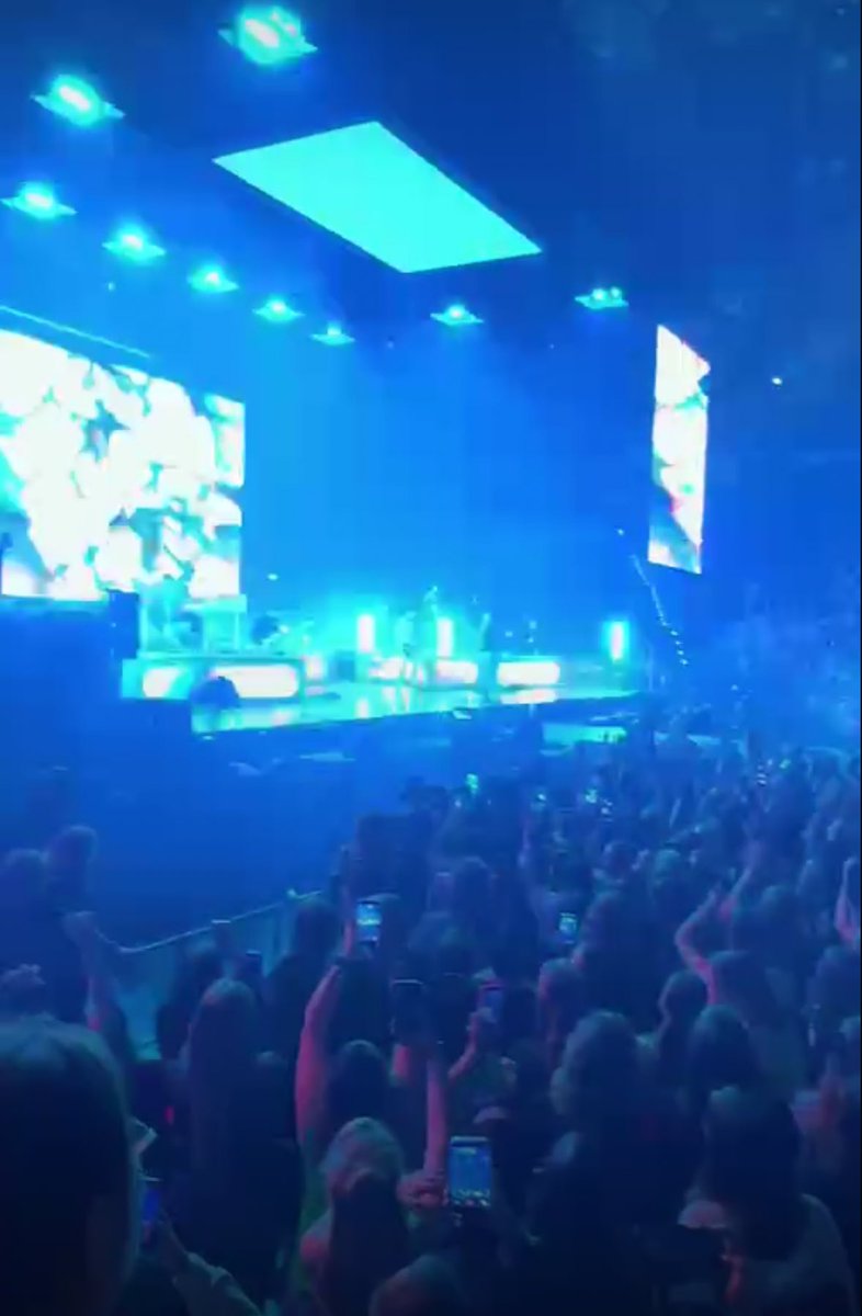 Victoire🌹🗡✨️🪩 Together Together tweet media