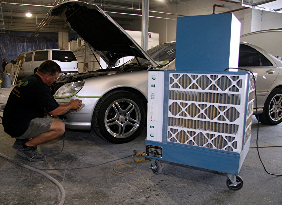 AirflowSystems's tweet photo. AirPod ambient air cleaners built to continuously cycle and clean facility air. Supporting cleaner environments across warehouses, fabrication, and auto service bays. Up to 5,000 CFM. Multiple filtration options
#AirflowSystems #Manufacturing #CleanAir #ShopSafety #DustCollection https://t.co/mmUWvrFuIh