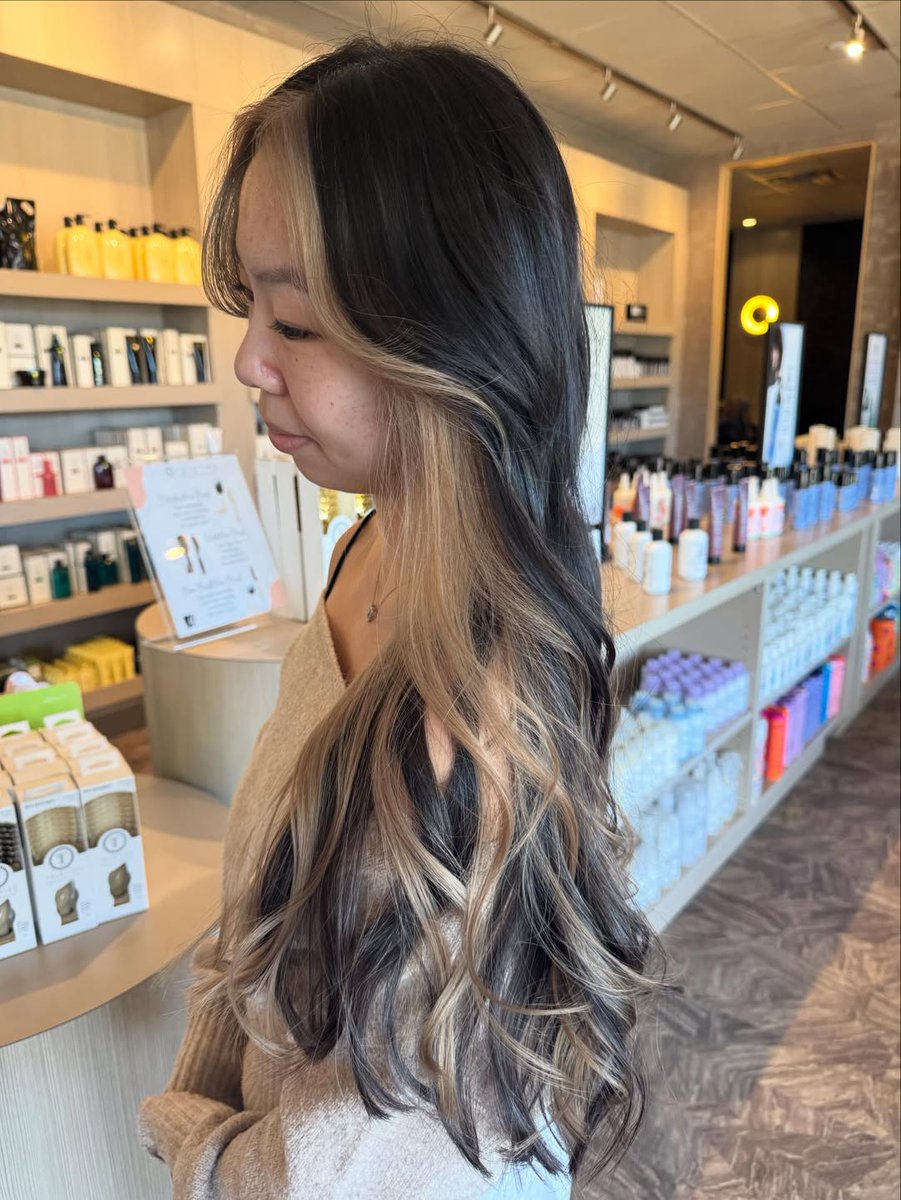 Mitchell's Salon tweet media