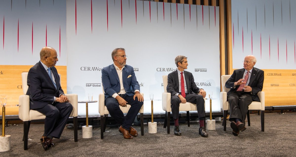 Tenaris's tweet image. Our Chairman and CEO, Paolo Rocca, participated in the panel Global Energy Strategy: Convergence and Competition at #CERAWeek2026 alongside leadership from Google Cloud and  Repsol.

#Tenaris #ThoughtLeadership #Energy