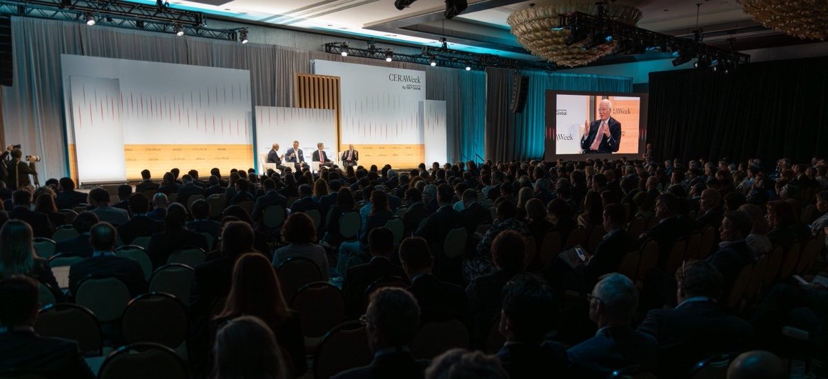 Tenaris's tweet image. Our Chairman and CEO, Paolo Rocca, participated in the panel Global Energy Strategy: Convergence and Competition at #CERAWeek2026 alongside leadership from Google Cloud and  Repsol.

#Tenaris #ThoughtLeadership #Energy