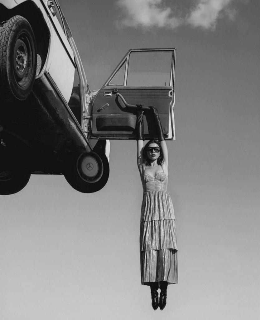 Anna Swir tweet media