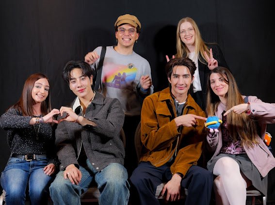 La regina di fuori tweet media