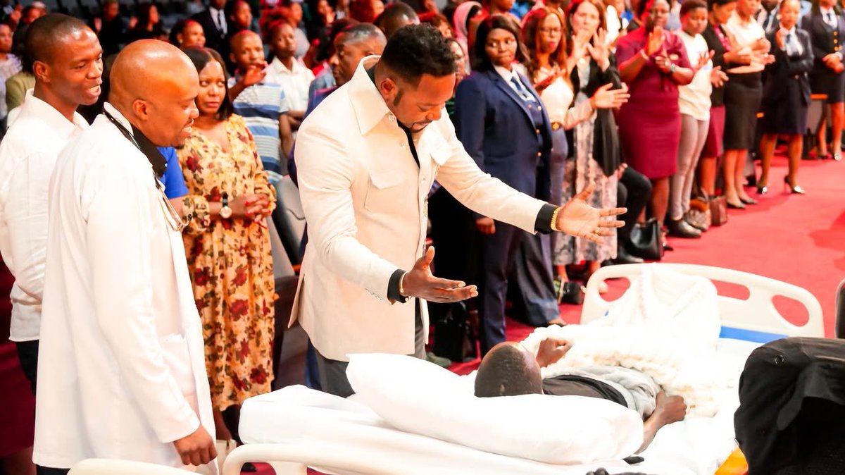 AlphLukau's tweet photo. “He sent His word and healed them, and delivered them from their destructions.” – Psalm 107:20
COME and SEE what the Lord has done! On Friday night we witnessed incredible healing miracles in the house of God. Join us in giving Him all the glory. Come and experience the power of Jehovah Rapha with us next weekend! #healingmiracles #Godisgood #blessed #fridaynight