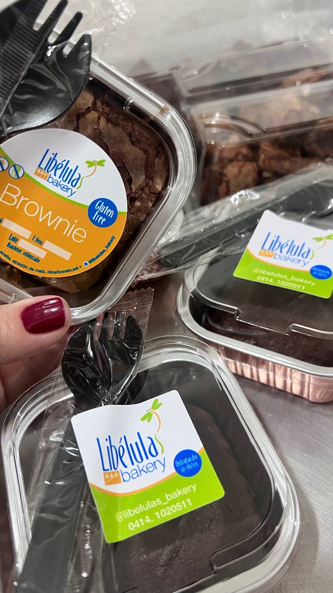 libelulasbakery's tweet photo. No solo somos panes ! También tenemos los mejores brownies #libresdegluten del país!! https://t.co/p5veFeU2PM