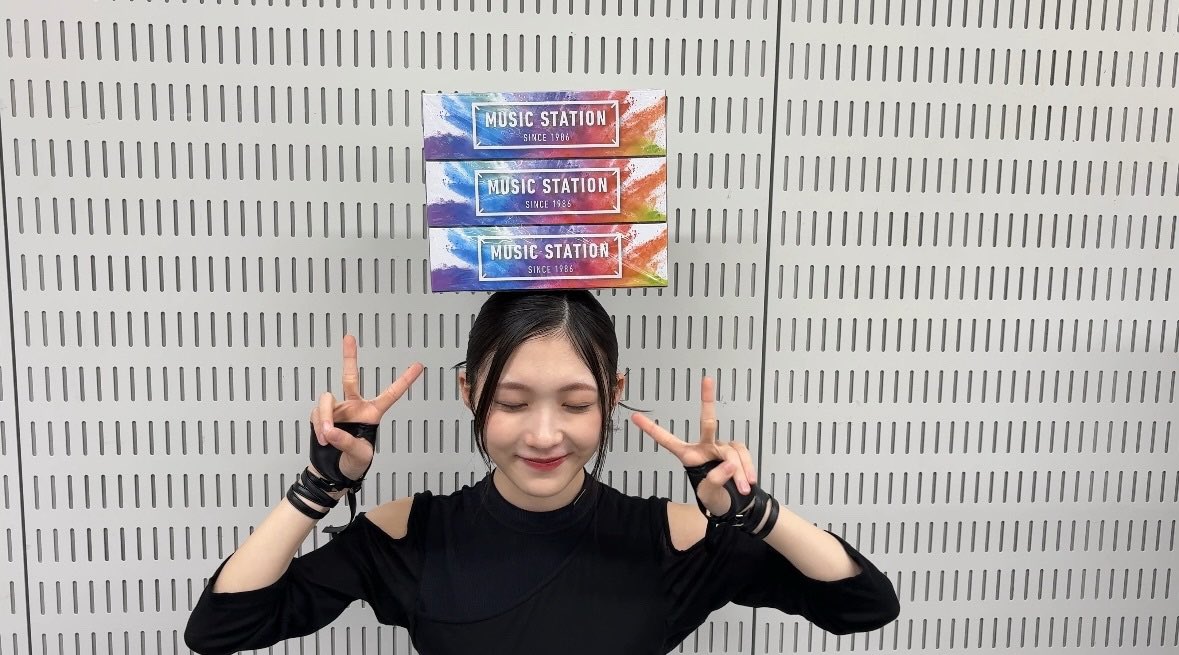 まかろん tweet media