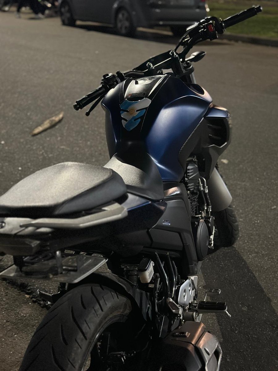 Solo soy una chica simple completamente enamorada d su moto 🥹