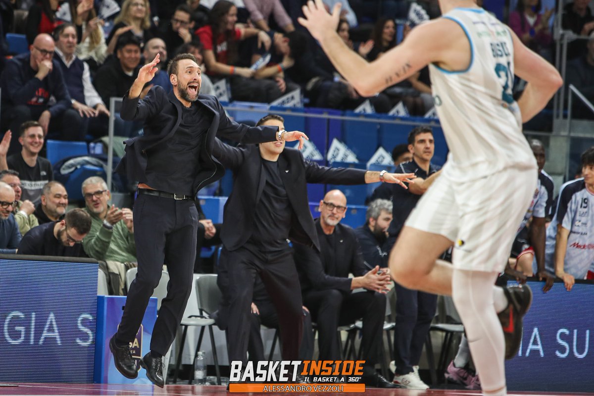 Basketinside.com tweet media