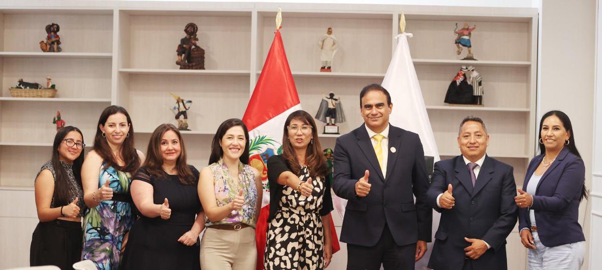 🧑‍💻¡1000 becas para Hácker ético-experto en ciberseguridad gracias a Cisco y el MTPE!🔍
Realizamos el lanzamiento del programa de becas y nuevos cursos que se lanzarán a través de la plataforma CAPACÍTA-T, que a la fecha ha capacitado y otorgado alrededor de 900 mil certificados.