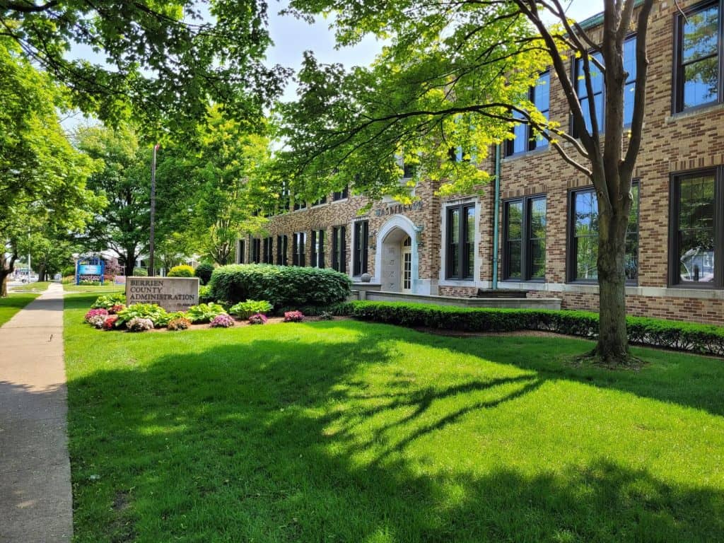 News/Talk/Sports 94.9 WSJM tweet media