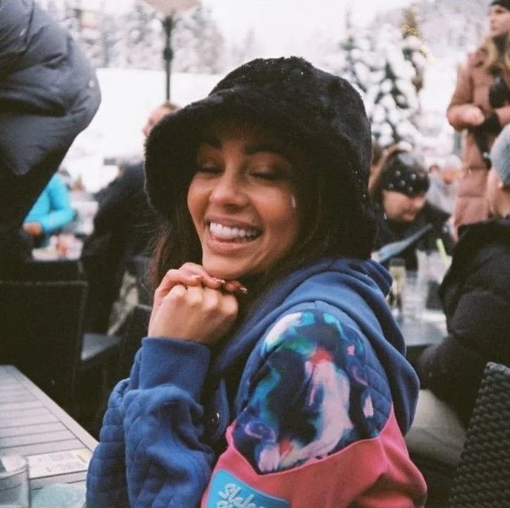 Vanessa Morgan Brasil tweet media