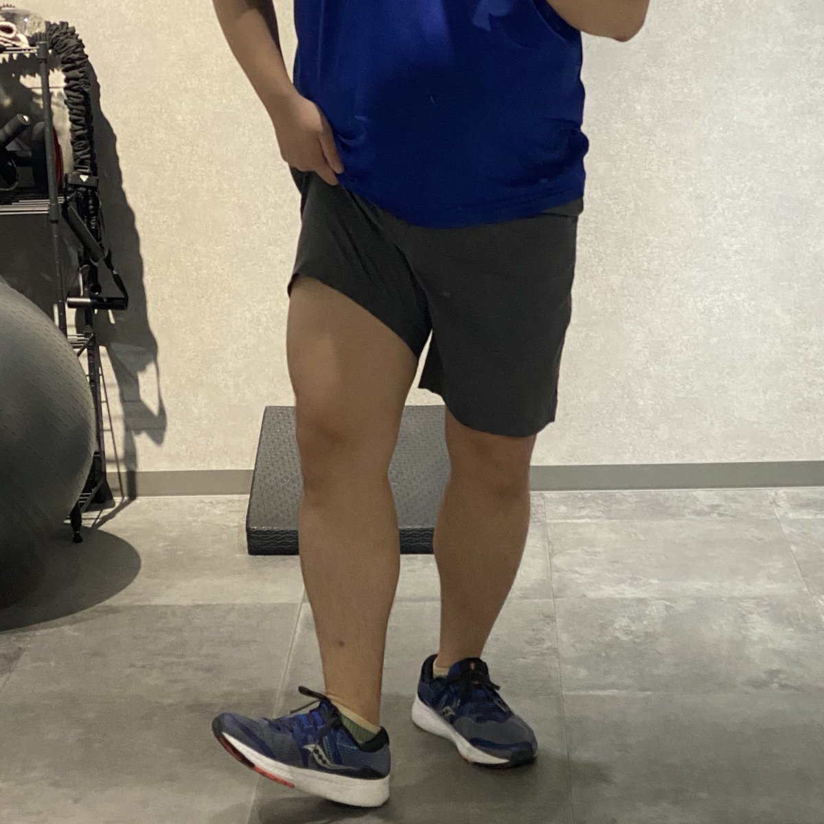 たろー tweet media