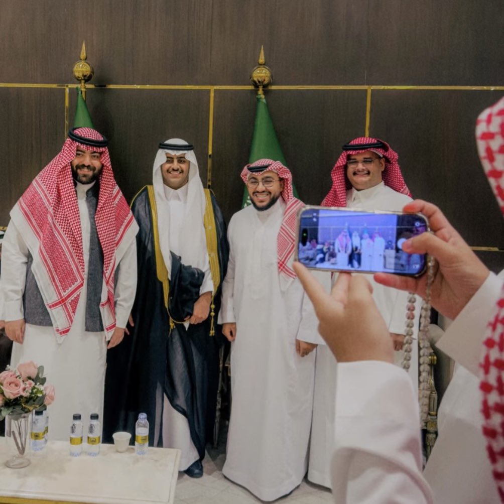 م.فوفا tweet media