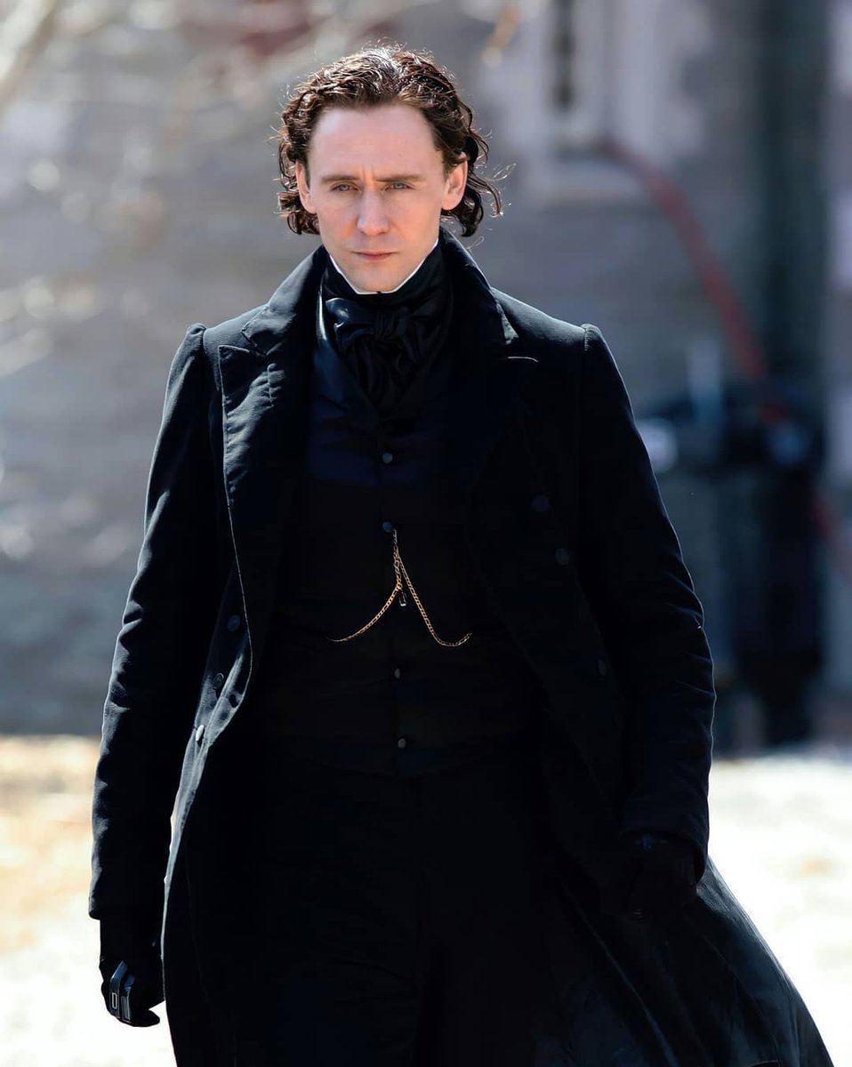 Best of Tom Hiddleston tweet media