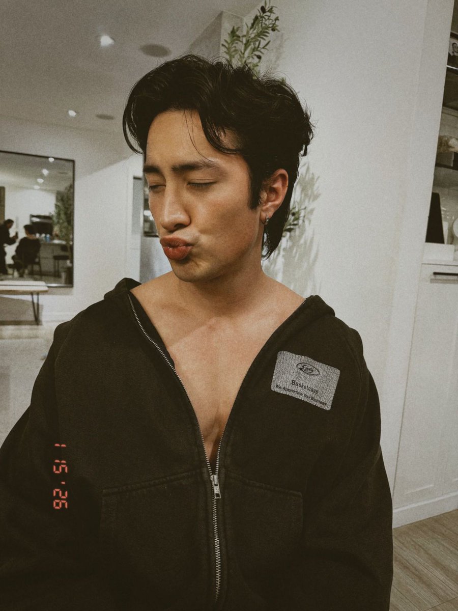 steph ⋆✴︎ ̊. tweet media