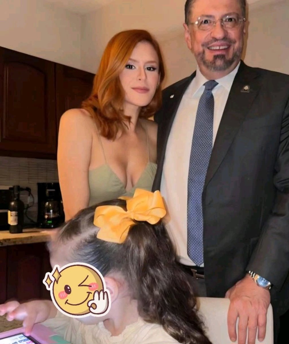 Al menos no va a ir a la cárcel por mal padre. (?)