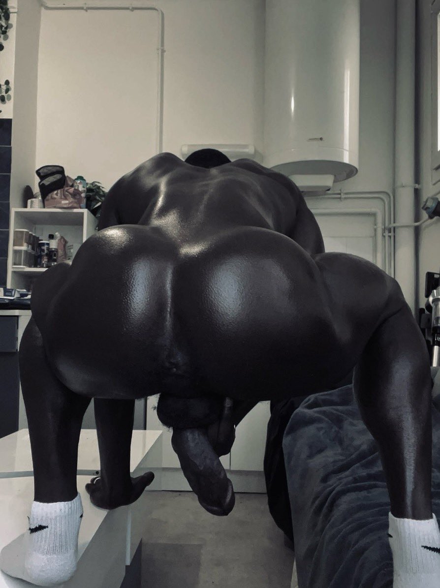 𝐃𝐀𝐑𝐊 𝐒𝐊𝐈𝐍🤴🏿 (224𝐤) tweet media