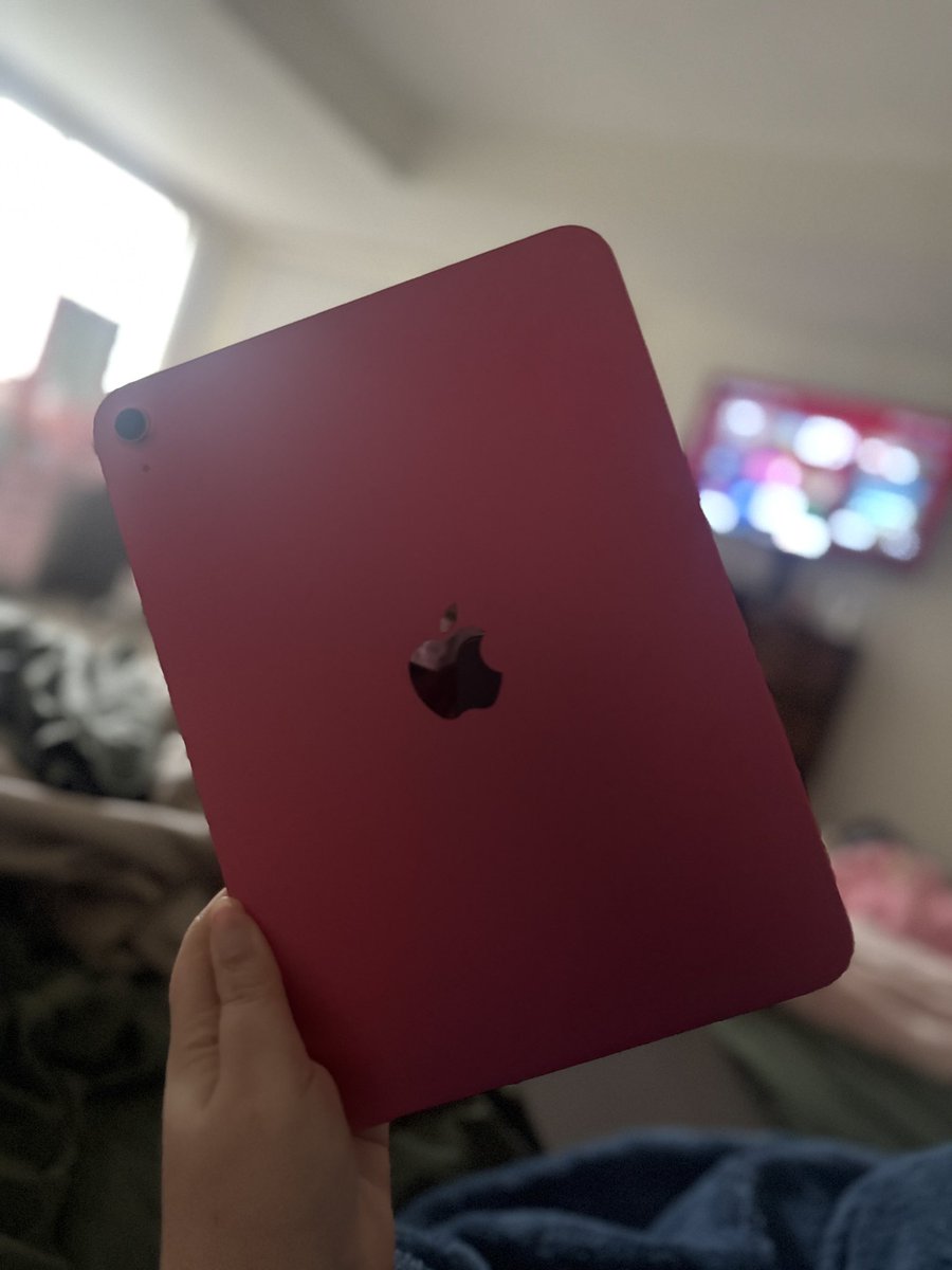 sleepy strawberry 🌙☁️ tweet media