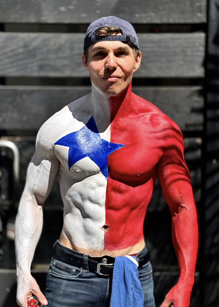 C. A. Smith 🎥👻📼 🍿 tweet media