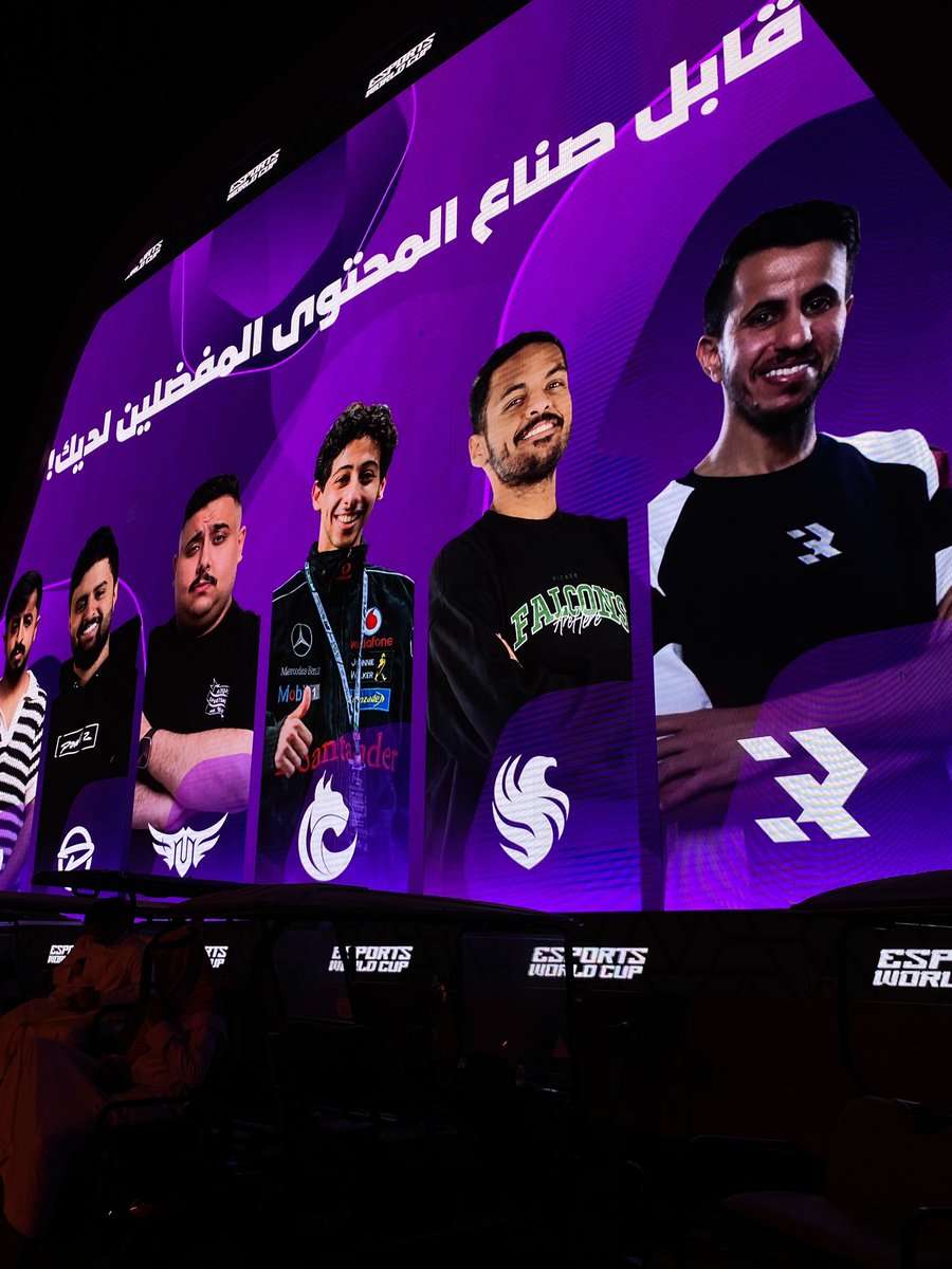 ديــِــــلا tweet media