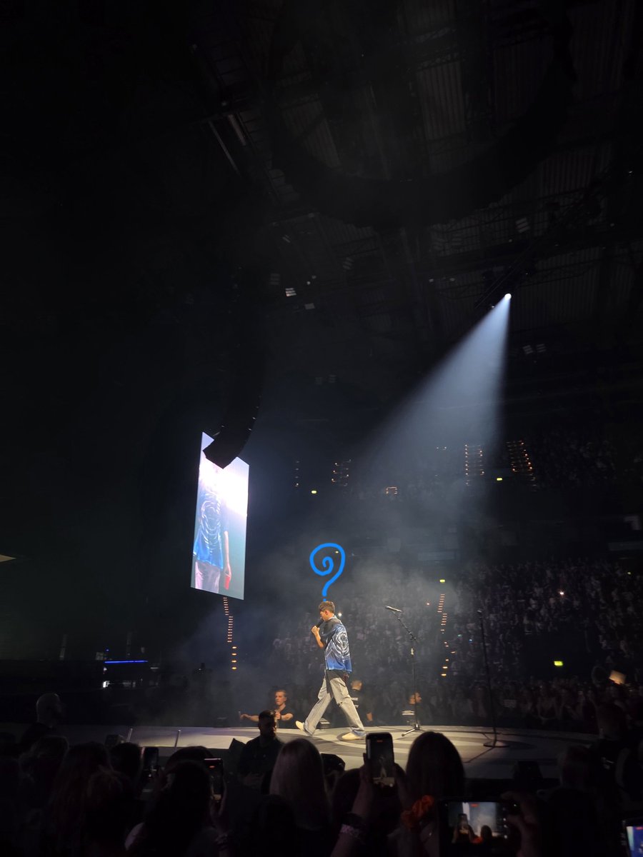 naomi 🍉🪩 tweet media