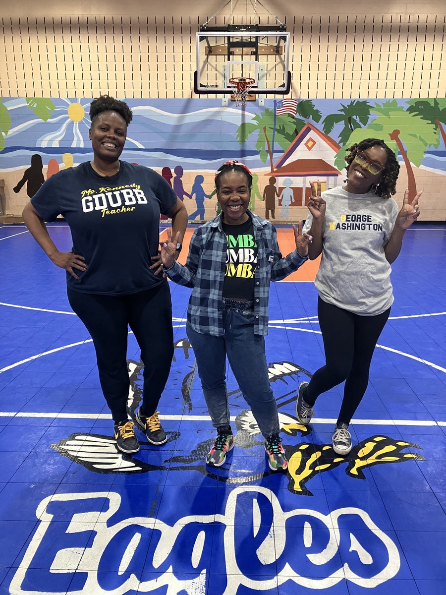 PrincipalShepp's tweet photo. We concluded Beats &amp; Fitness Mondays in March with smoothies, give-aways and of course in dancing  #BCPSS #CitySchools #GDubb #SmallSchoolBigHeart https://t.co/qDgMWvNaSj