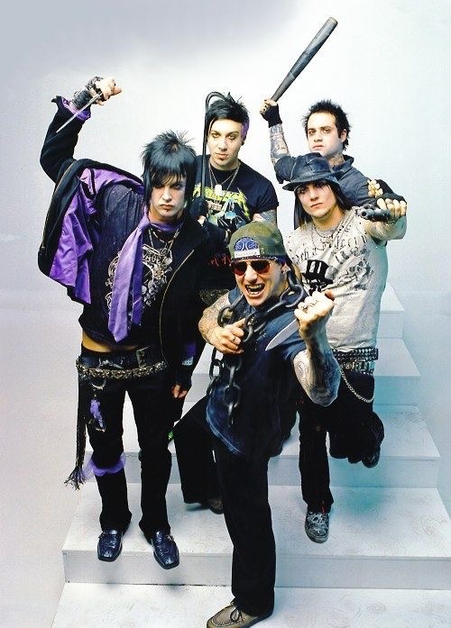 the rev thinker 💭 tweet media