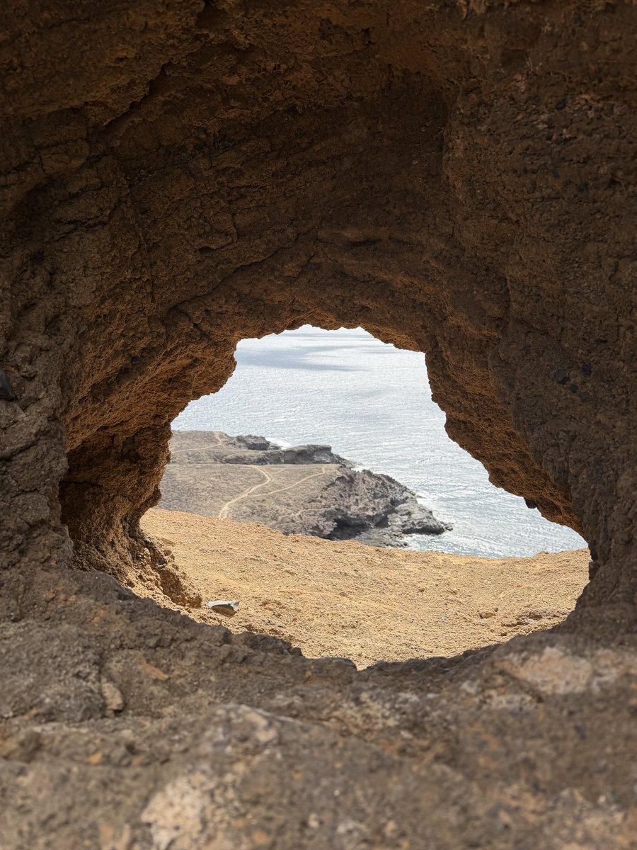 strides_wo97106's tweet photo. One of the best parts about Seville is the ability to solo travel. The other weekend the 3 of us were able to take a 30€, 2 hour flight to Tenerife. #Tenerife #WorldStrides #Travel #Seville https://t.co/NDv1ql1h5O