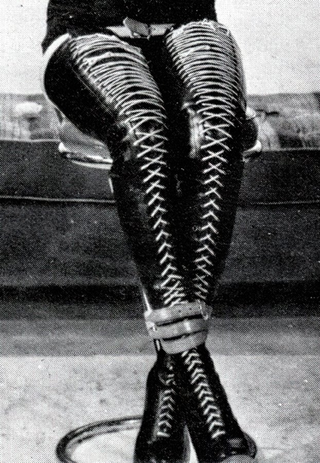 TUNE IN 01 tweet media