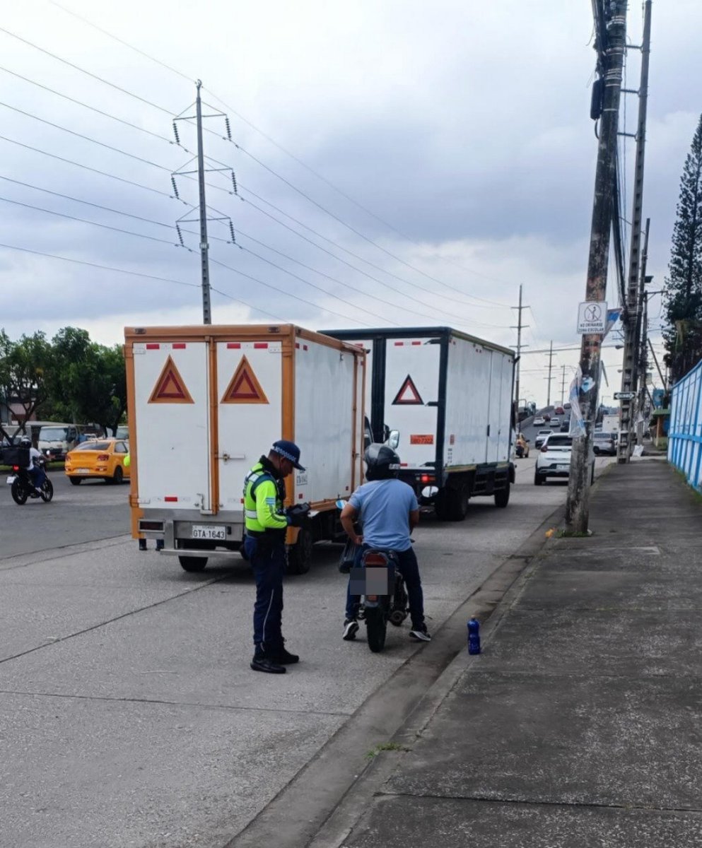 ATM TRÁNSITO tweet media