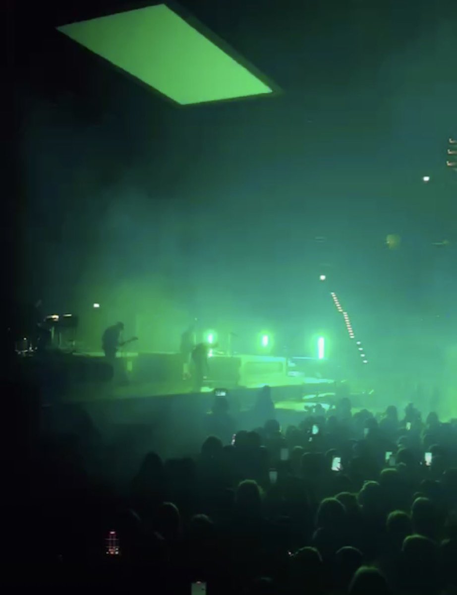 DeluriaD tweet media