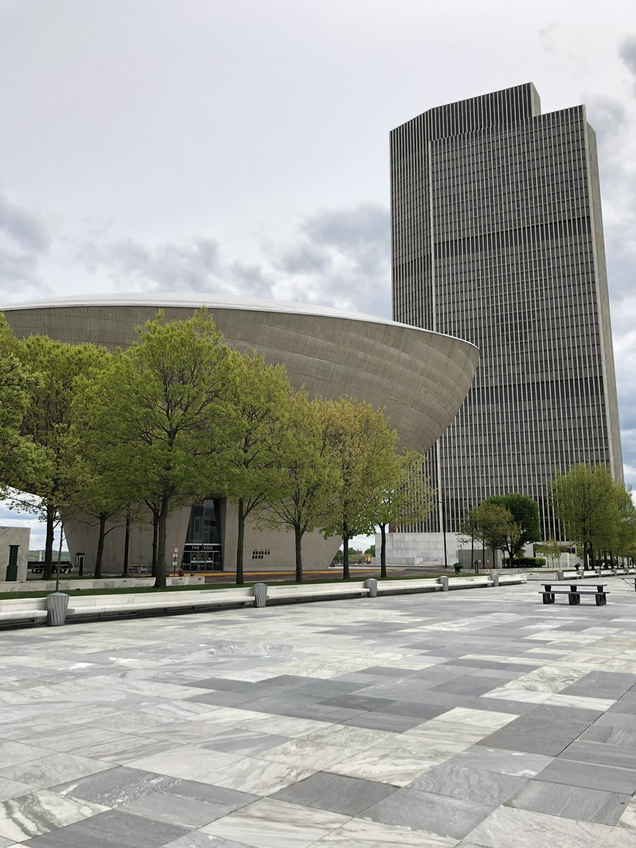 Leif Erickson tweet media