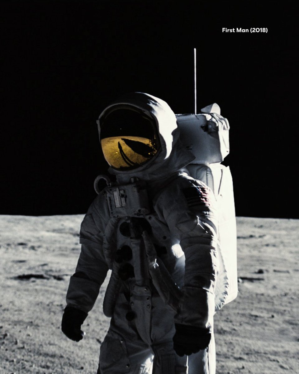 UniPicsAtHome's tweet image. Not his first time being the only hope…just saying. #FirstMan available on Digital and Disc!