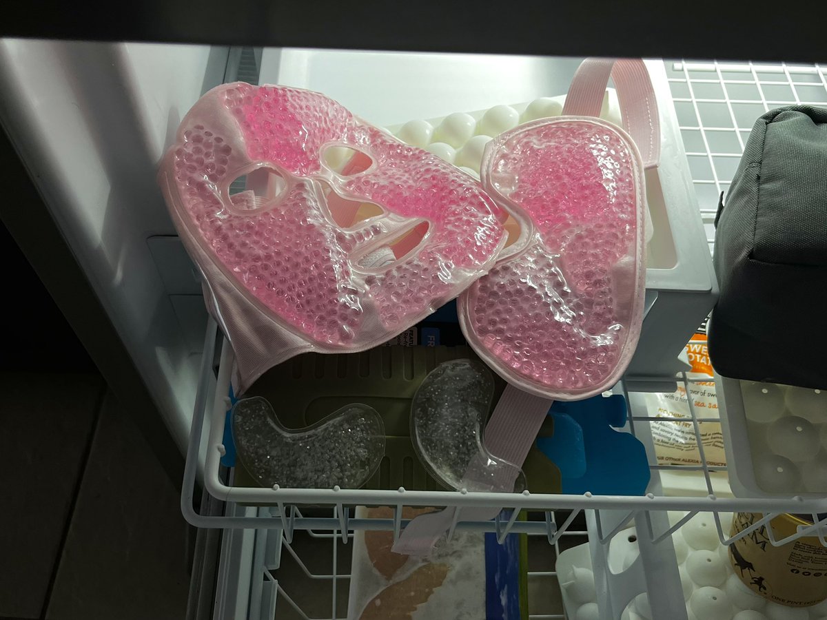 hopiecakes's tweet image. moving into the new apt &amp;amp; making sure the #essentials are in place